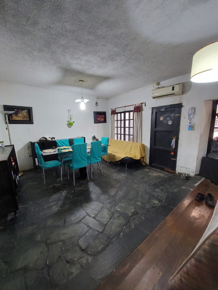 VENTA CASA 6 AMBIENTES