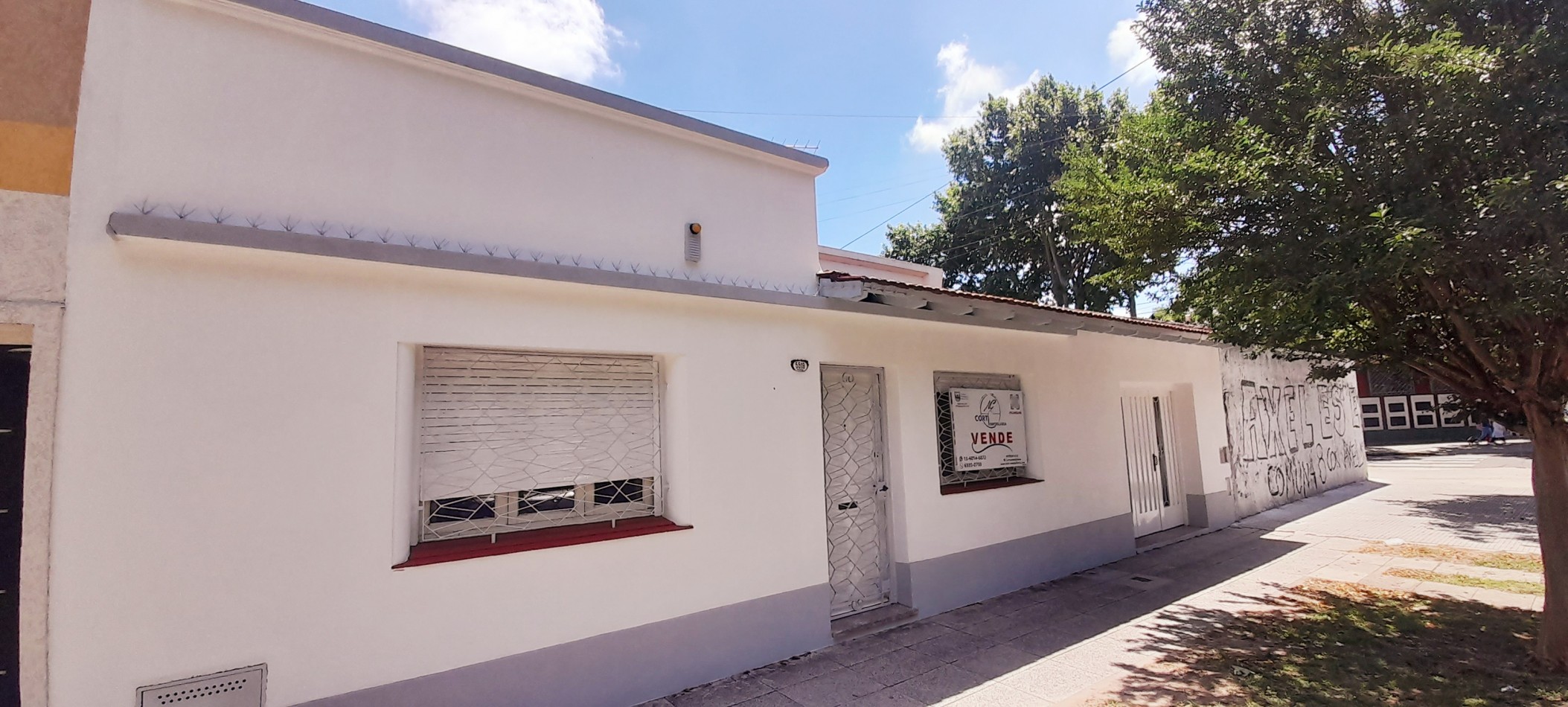 VENTA CASA 5 AMBIENTES CON COCHERA