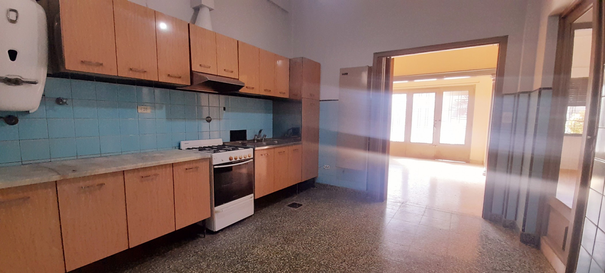 VENTA PH AL FRENTE 4 AMBIENTES
