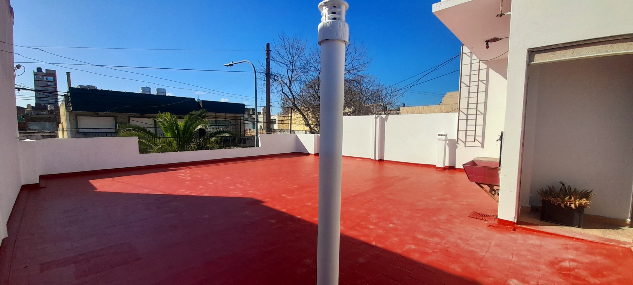 VENTA PH AL FRENTE 4 AMBIENTES