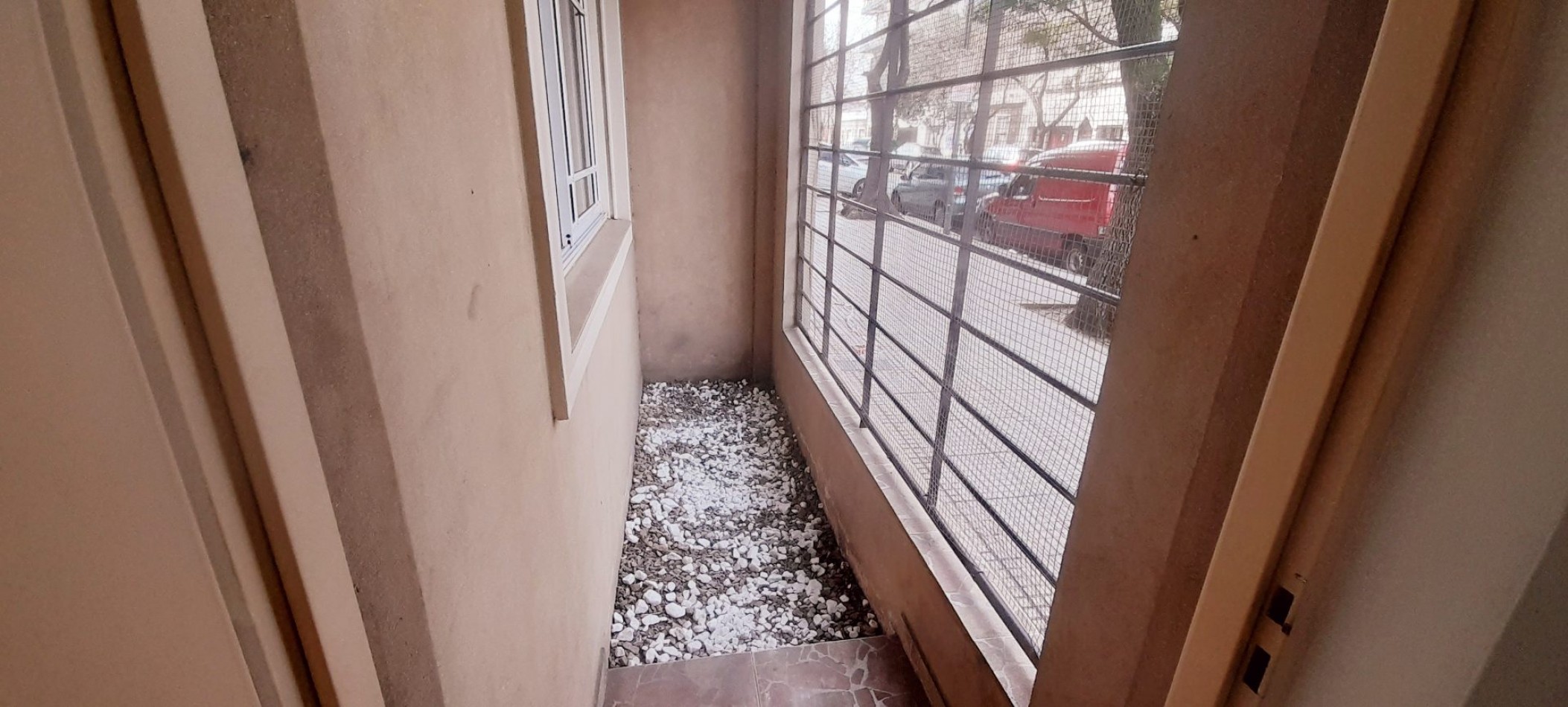 ALQUILA DEPARTAMENTO 2 AMBIENTES PLANTA BAJA - ENTRADA INDEPENDIENTE
