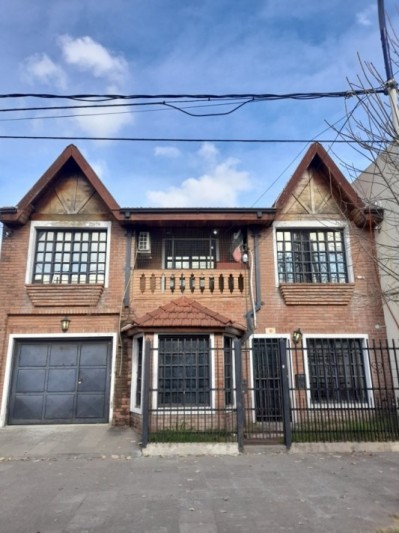 Foto Casa en Venta en Caseros, Buenos Aires - U$D 90.000 - pix94569965 - BienesOnLine